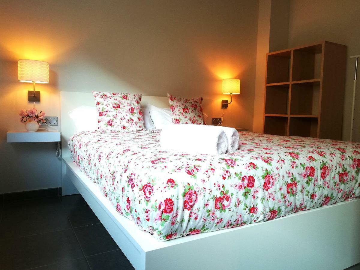 Mazi Apartments Nest Mataró Buitenkant foto